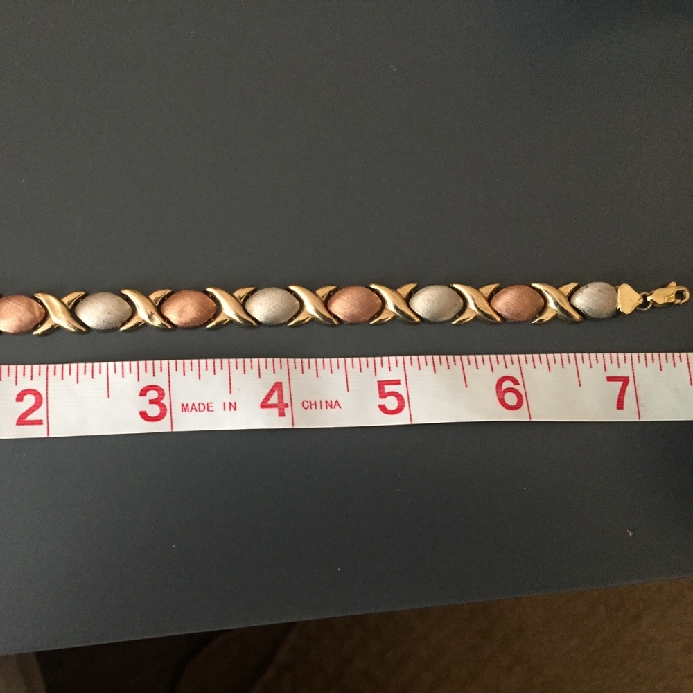 Gold X's & O's Bracelet